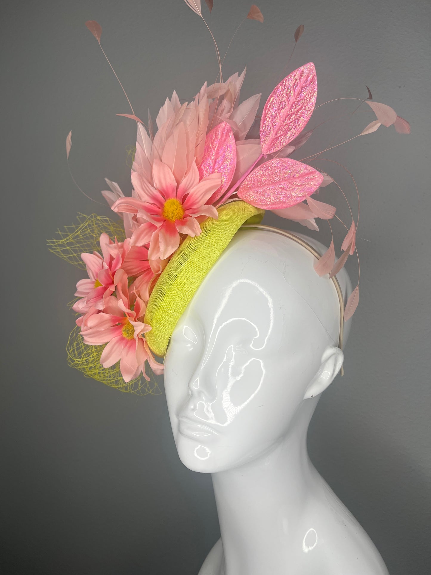 Blush Pink Daisy Floral Fascinator with Feather Accents on Yellow Sinamay Base – Kentucky Derby Statement Hat