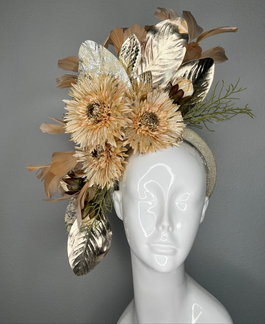 Champagne Gold Floral Fascinator Headband – Neutral Derby Hat with Metallic Leaves & Feather Detail